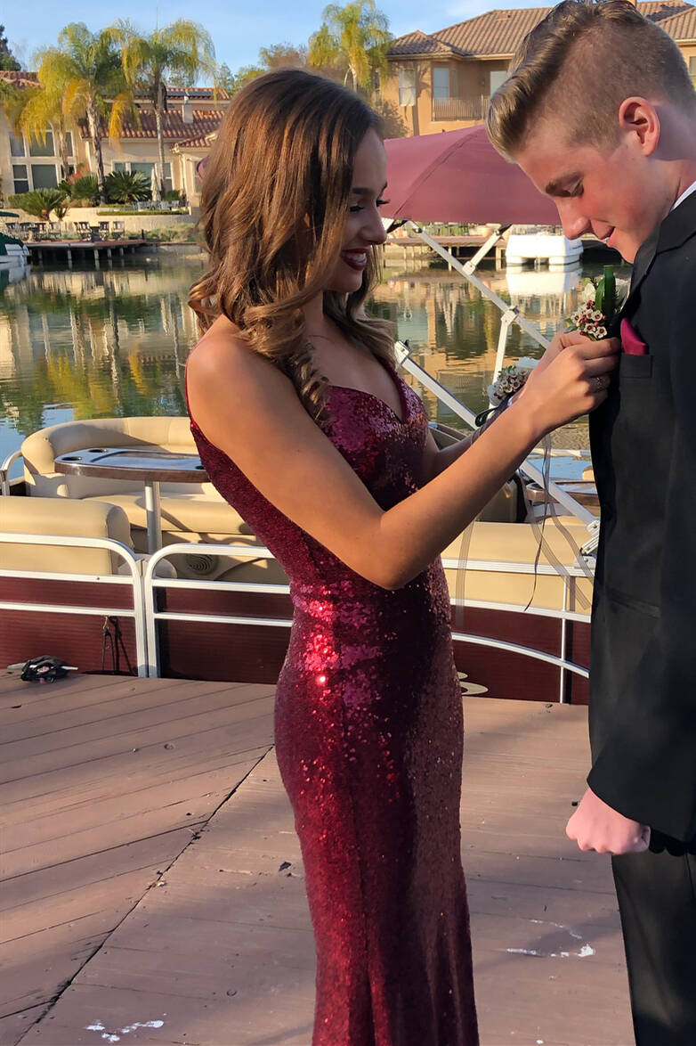 Glittery V-Neck Burgundy Mermaid Long Prom Dress with Slit