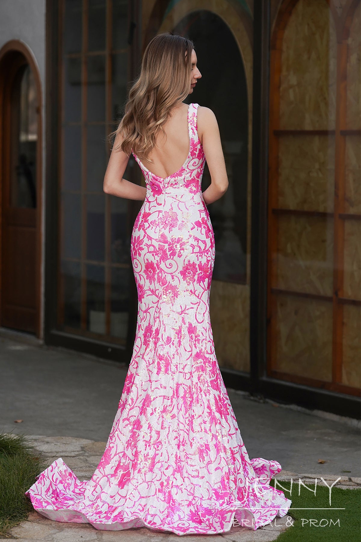 Elegant Pink and White Sequins Mermaid Prom Dress with Scalloped Hem and Appliques