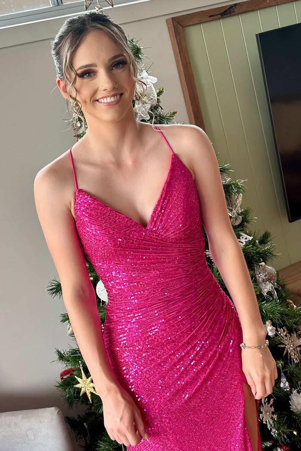 Charming Mermaid V-Neck Fuchsia Sequin Prom Dress with Slit