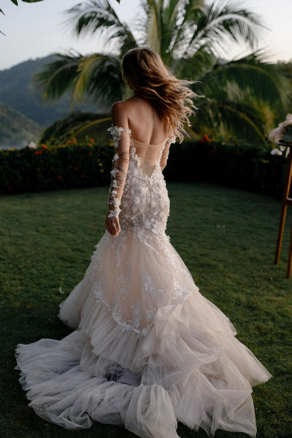 Luxurious Off-the-Shoulder Mermaid Wedding Dress with Lace