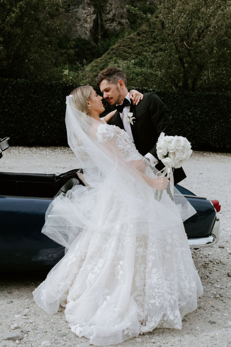 Gorgeous A-Line V Neck Cap Sleeves Tulle Lace Wedding Dress LD070908