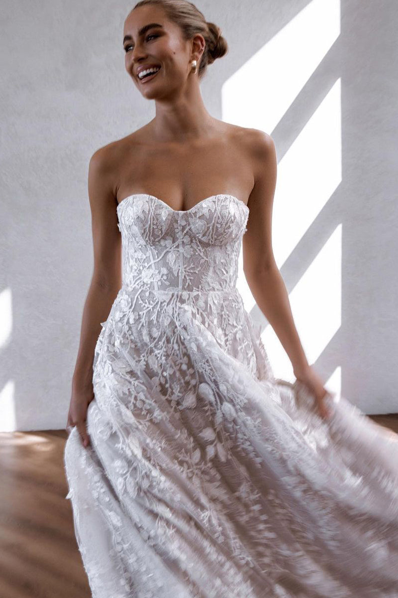Gorgeous A Line Sweetheart Lace Appliques Beach Wedding Dresses LD062537