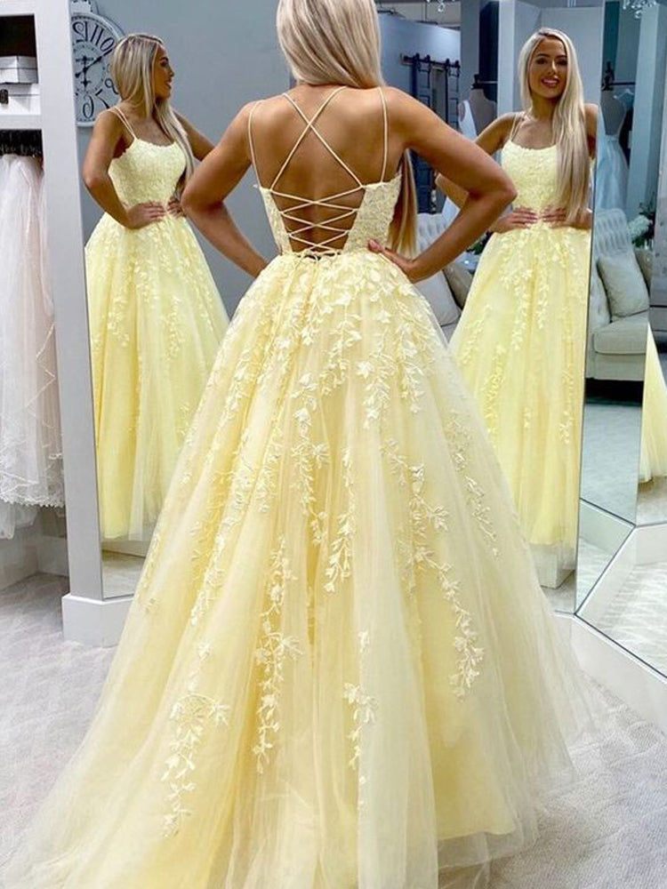 Elegant Light Yellow A-Line Tulle Prom Dress with Spaghetti Straps, Boat Neck, and Lace
