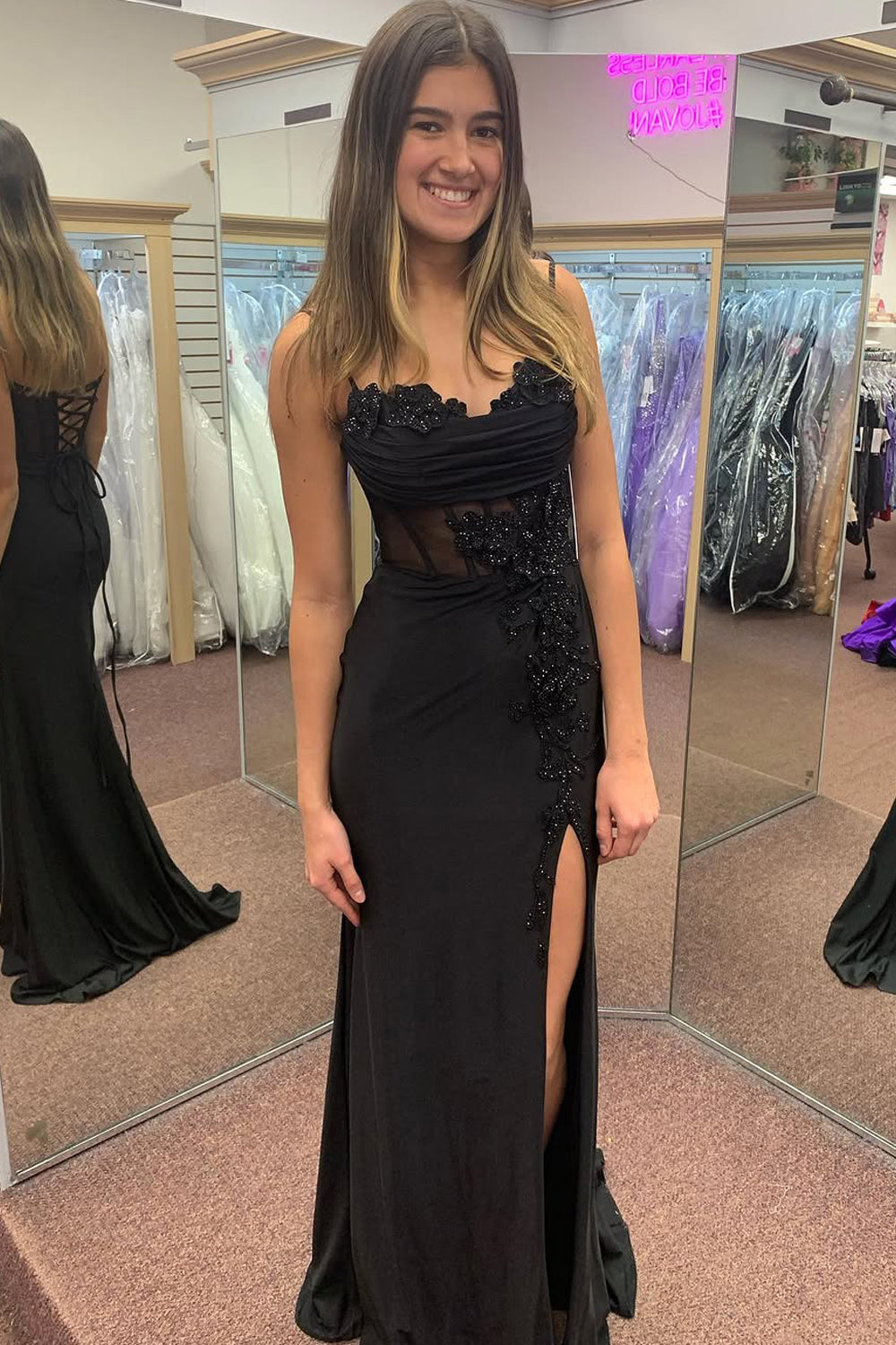 Elegant Mermaid Sweetheart Black Satin Prom Dress with Appliques