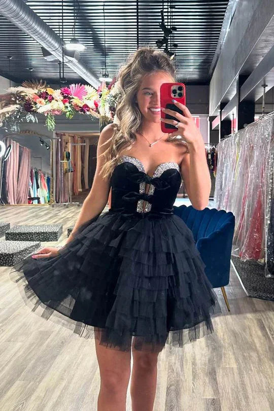 Black V-Neck Velvet A-Line Mini Homecoming Dress with Beaded Tulle Skirt