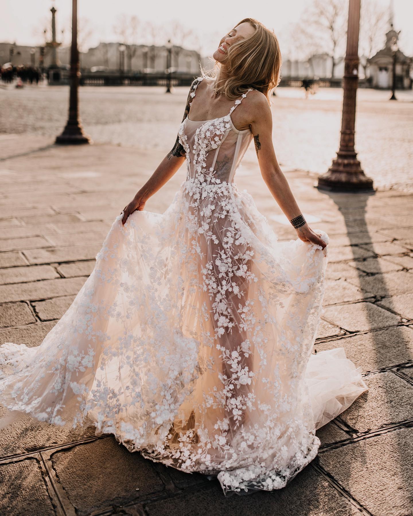 Bohemian A Line Scoop Neck Lace Beach Wedding Dresses with Appliques LD062808