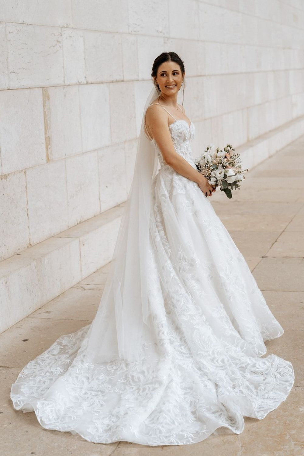 Vivienne | Fairy Sweetheart Tulle Ball Gown Beach Wedding Dress with Appliques