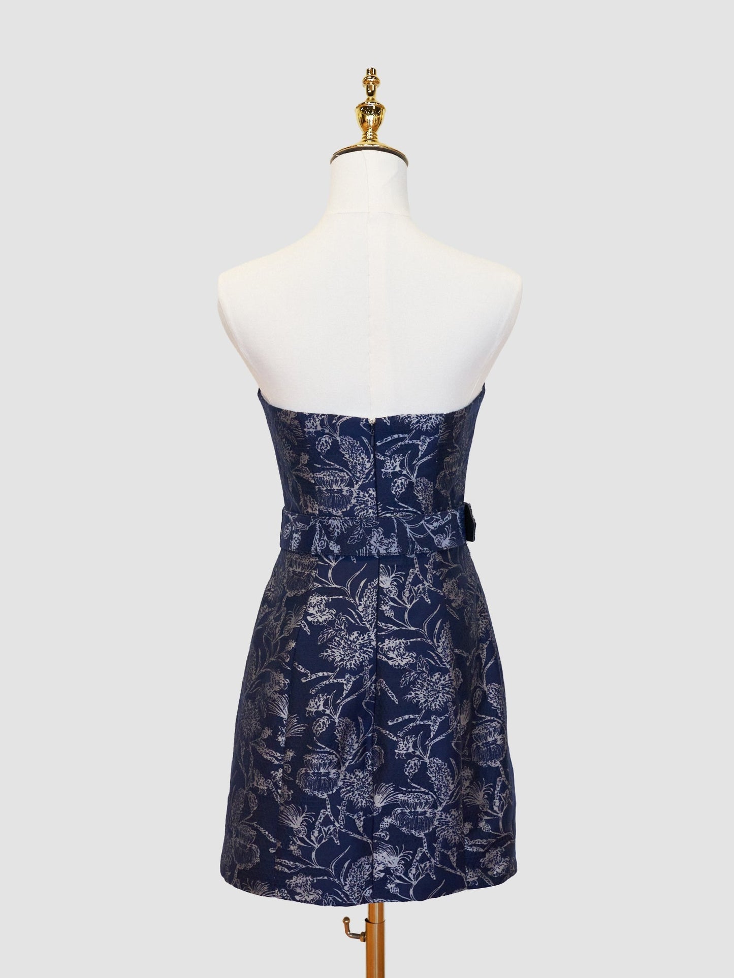 Amaryllis | Strapless Sheath Short Homecoming Dress