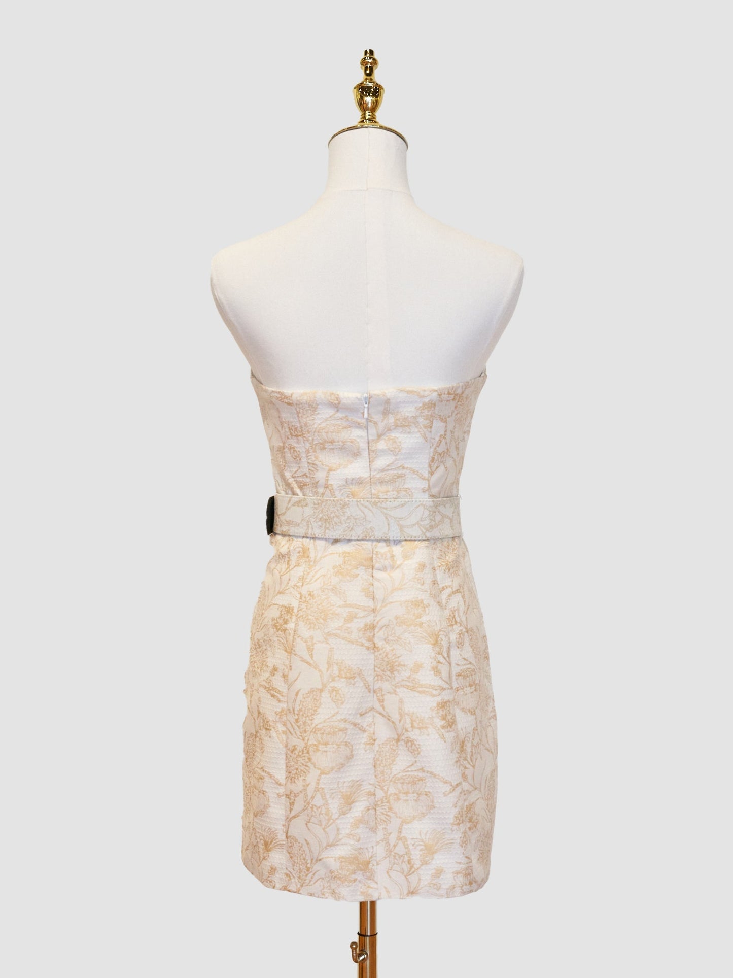 Amaryllis | Strapless Sheath Short Homecoming Dress