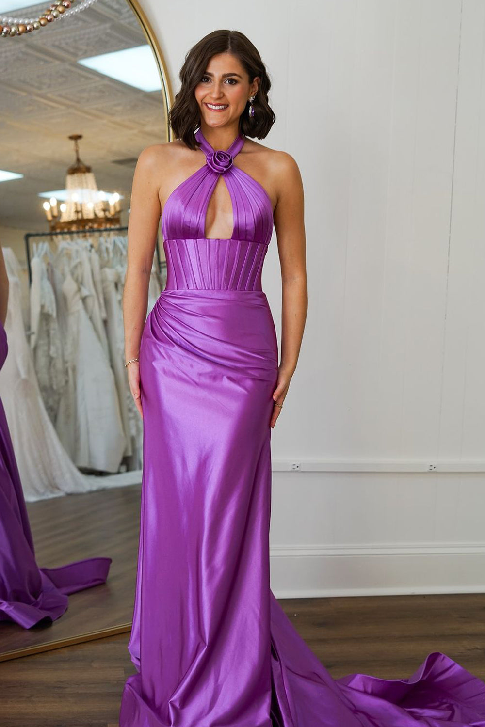 Elegant Mermaid Light Purple Satin Prom Dress with Halter Neckline and Bow Detail