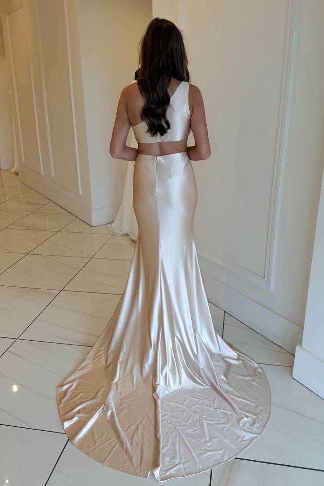 Charming One-Shoulder Champagne Mermaid Silk Satin Prom Dress