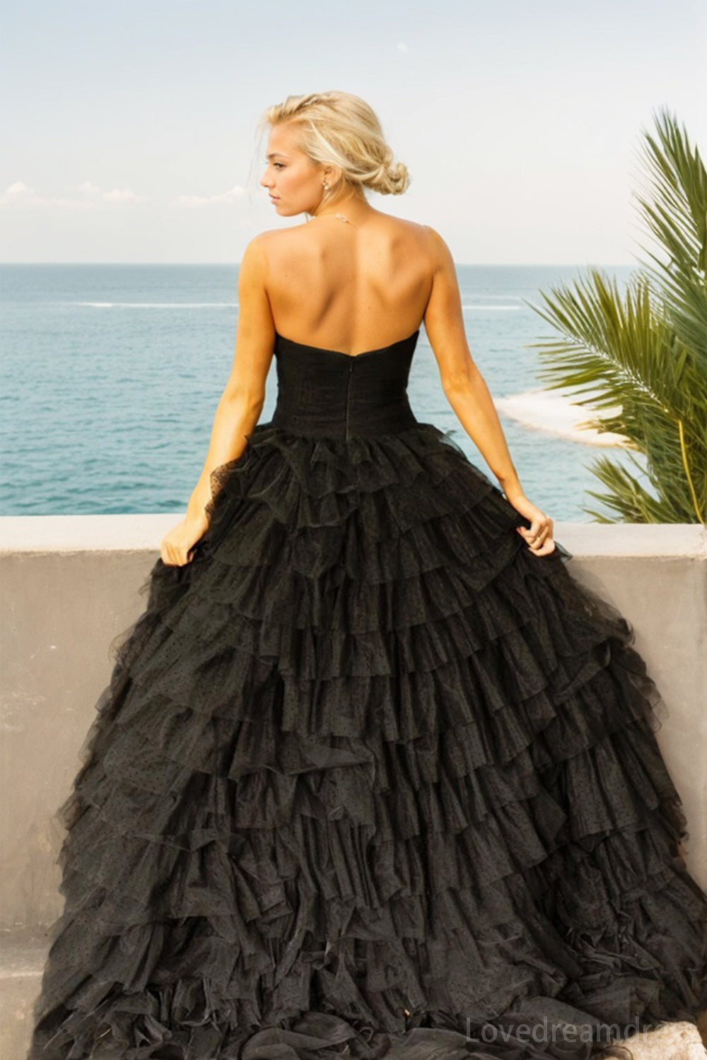 Elegant A-Line style Sweetheart Tulle Prom Dress with Chic Side Slit lD102303