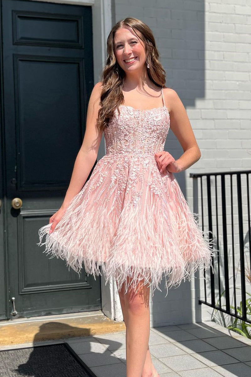 Gorgeous A-Line Scoop Neck Lace Short Homecoming Dresses with Feather LD062502