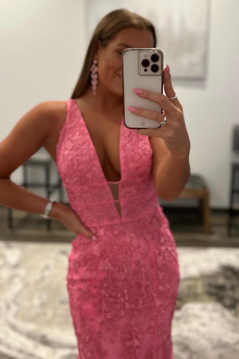 Kallie | Lace Mermaid Prom Dress with Plunge V-Neck