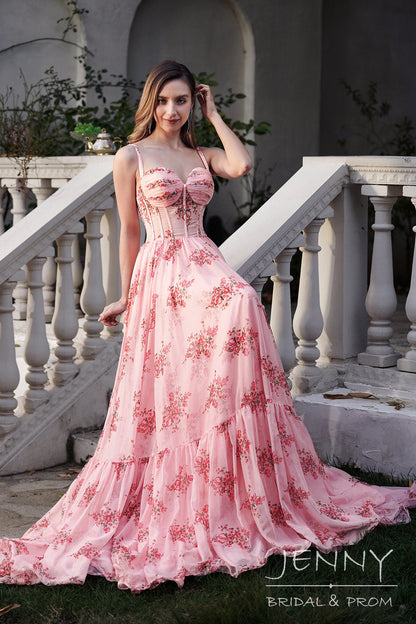 Romantic Flesh Pink A-Line Chiffon Prom Dress with Sweetheart Neck, Tiered Layers, and Slit