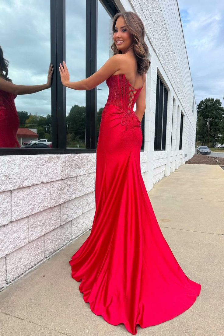 Cute Mermaid Scoop Neck Daffodil Hot Fix Satin Prom Dress with Slit LD25122805