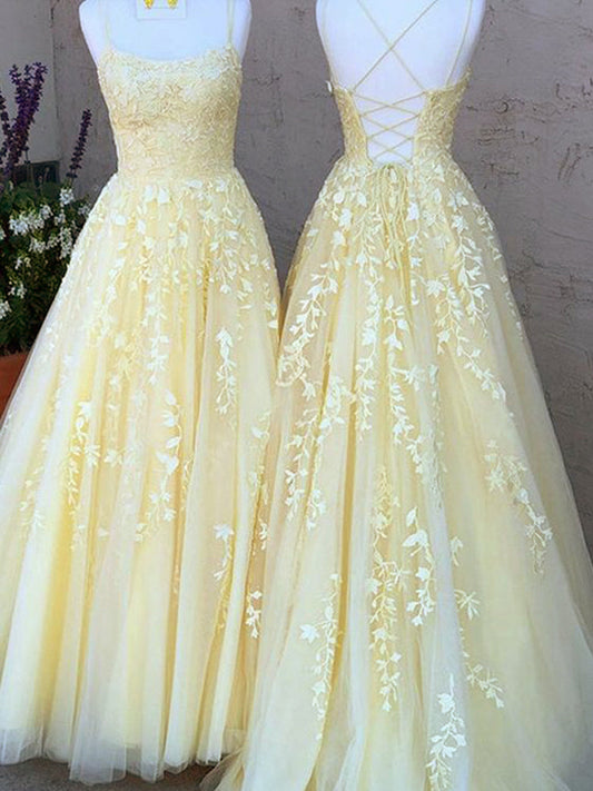 Elegant Light Yellow A-Line Tulle Prom Dress with Spaghetti Straps, Boat Neck, and Lace