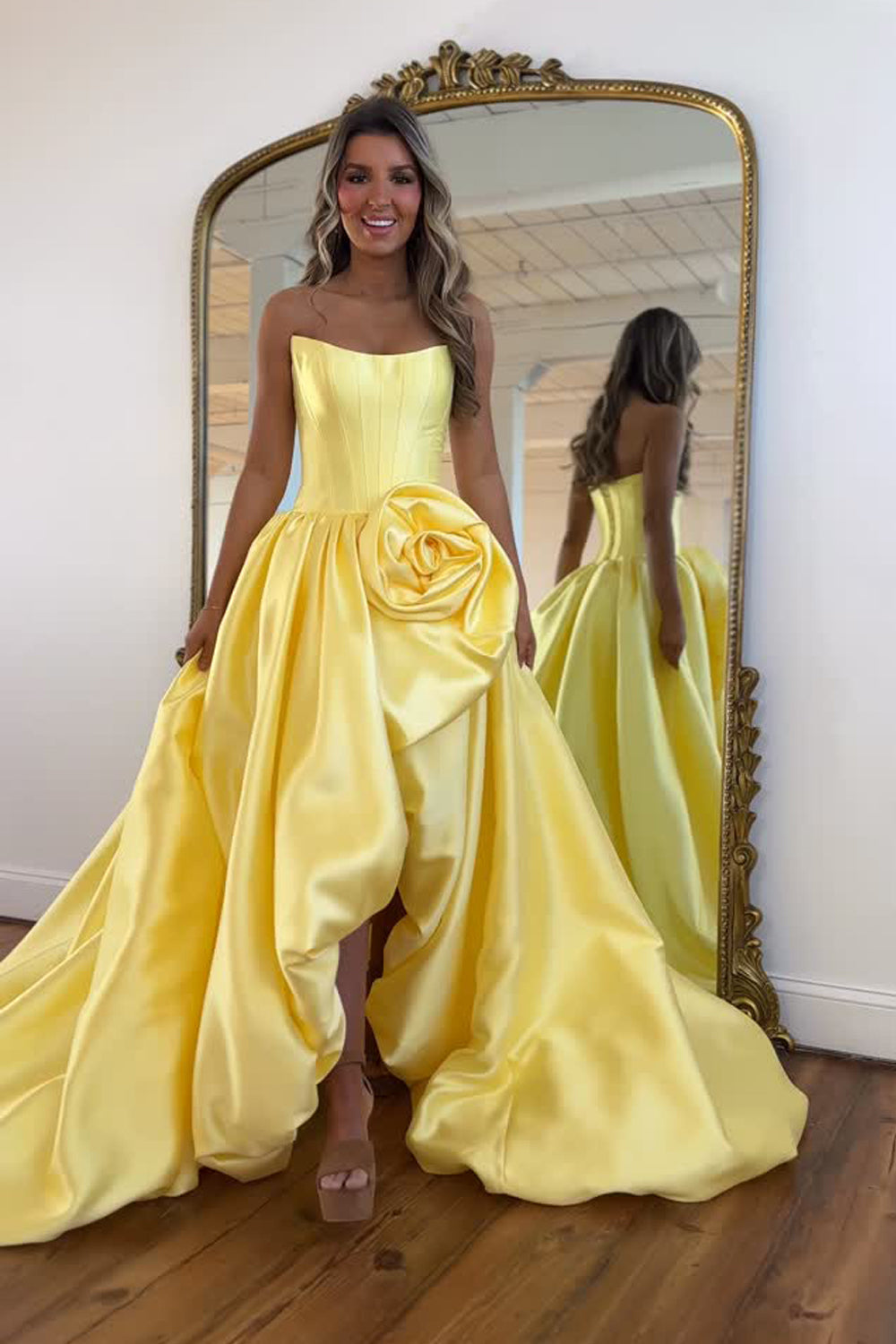 Gorgeous A Line Scoop Neck Daffodial Satin Prom Dress with Slit LD15121801