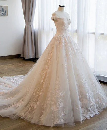 Gorgeous Off-the-Shoulder Lace Wedding Dress with Tulle Vintage Bridal Gown