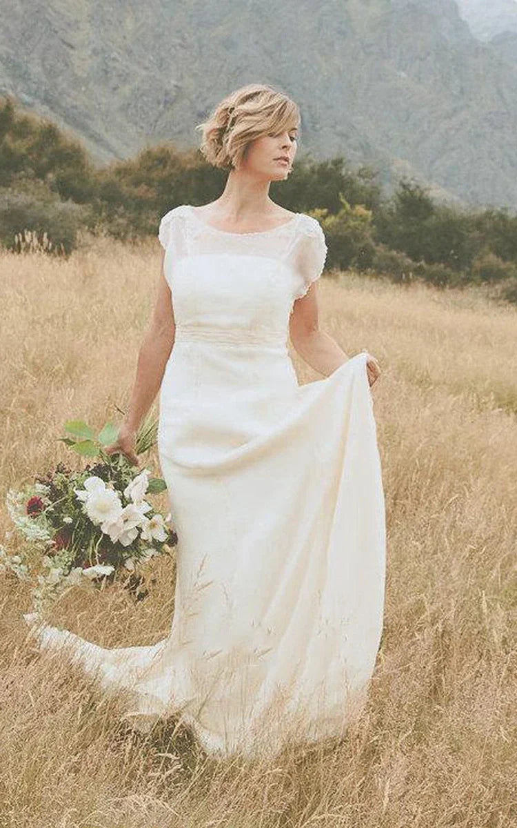 Belle | Dark Ivory Crinkle Wedding Dress with Low Back