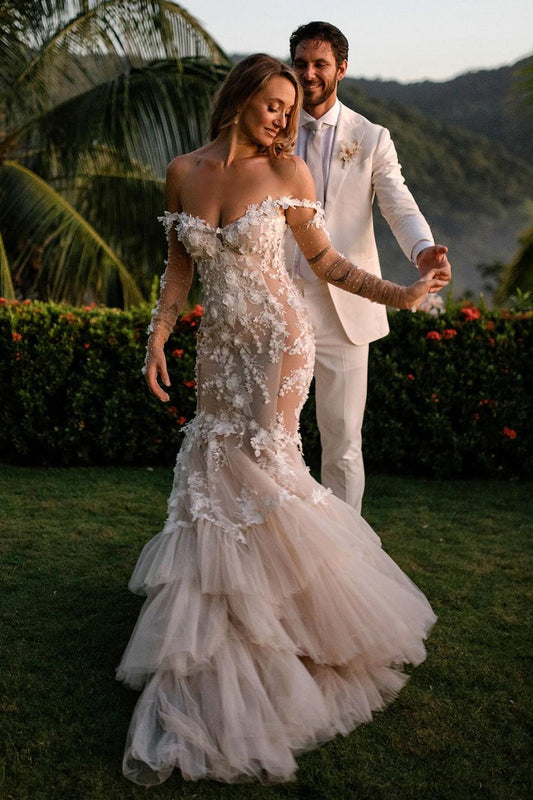 Luxurious Off-the-Shoulder Mermaid Wedding Dress with Lace