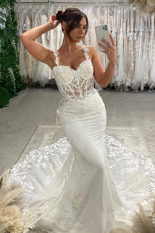 Romantic Mermaid V-Neck Lace Wedding Dress with Appliques - Beach Bride Dress