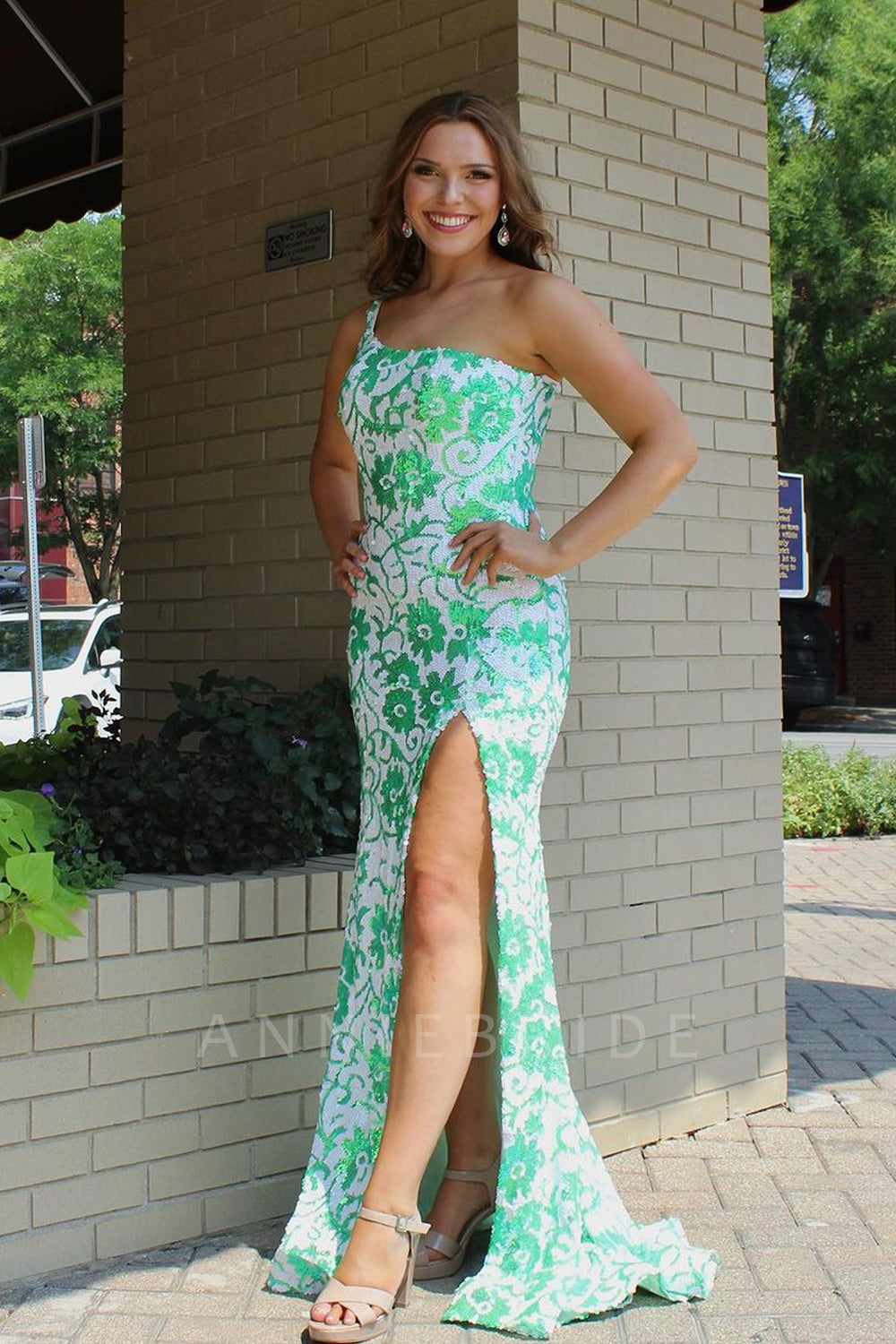 Cute Mermaid One-Shoulder Green and White Sequins Slit Prom Dress