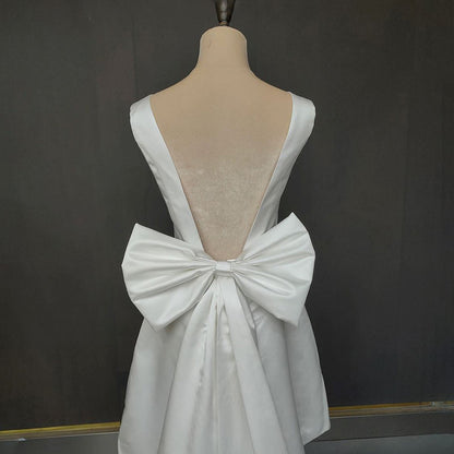 Karelia | Short A-Line Satin Wedding Dress with V-Neck and Large Bow