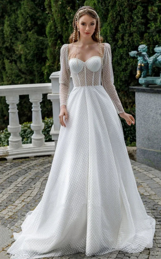 Vintage A-Line Sweetheart Tulle Wedding Dress with Sweep Train